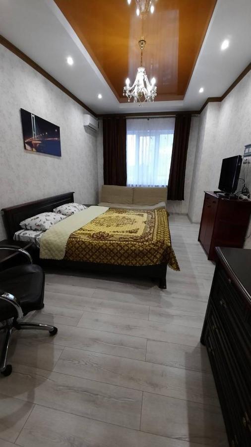 Apartments Near Kiev Botanical Garden Ym.Hryshka Bagian luar foto