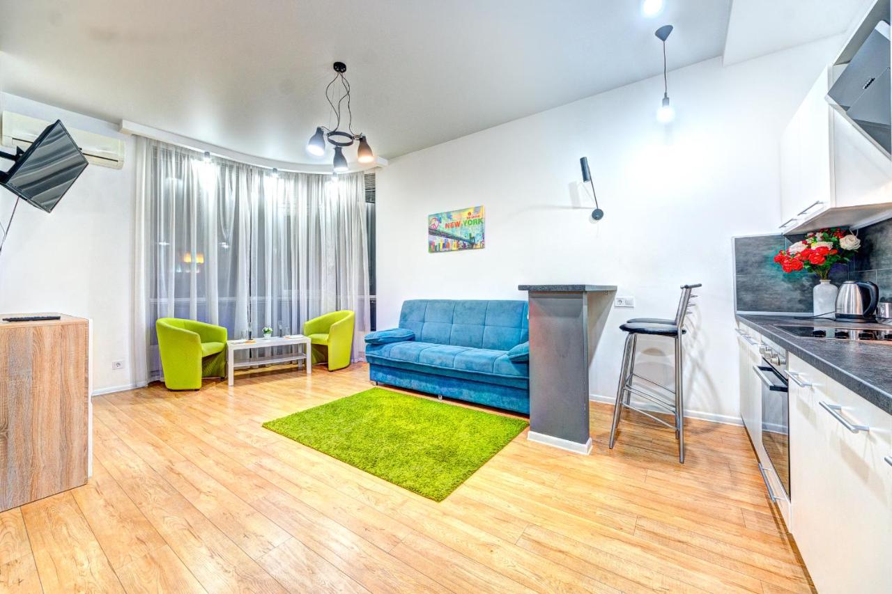 Apartments Near Kiev Botanical Garden Ym.Hryshka Bagian luar foto