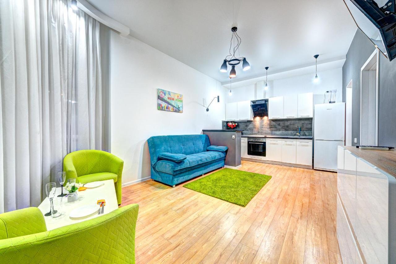 Apartments Near Kiev Botanical Garden Ym.Hryshka Bagian luar foto